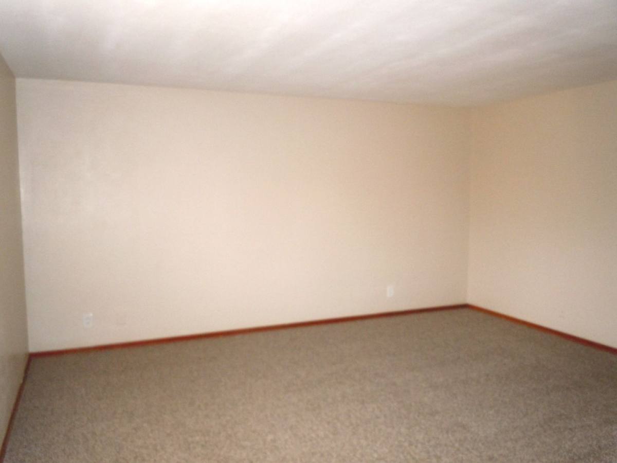 Apartment for rent at 623 St Louis Rd, Collinsville, IL 62234