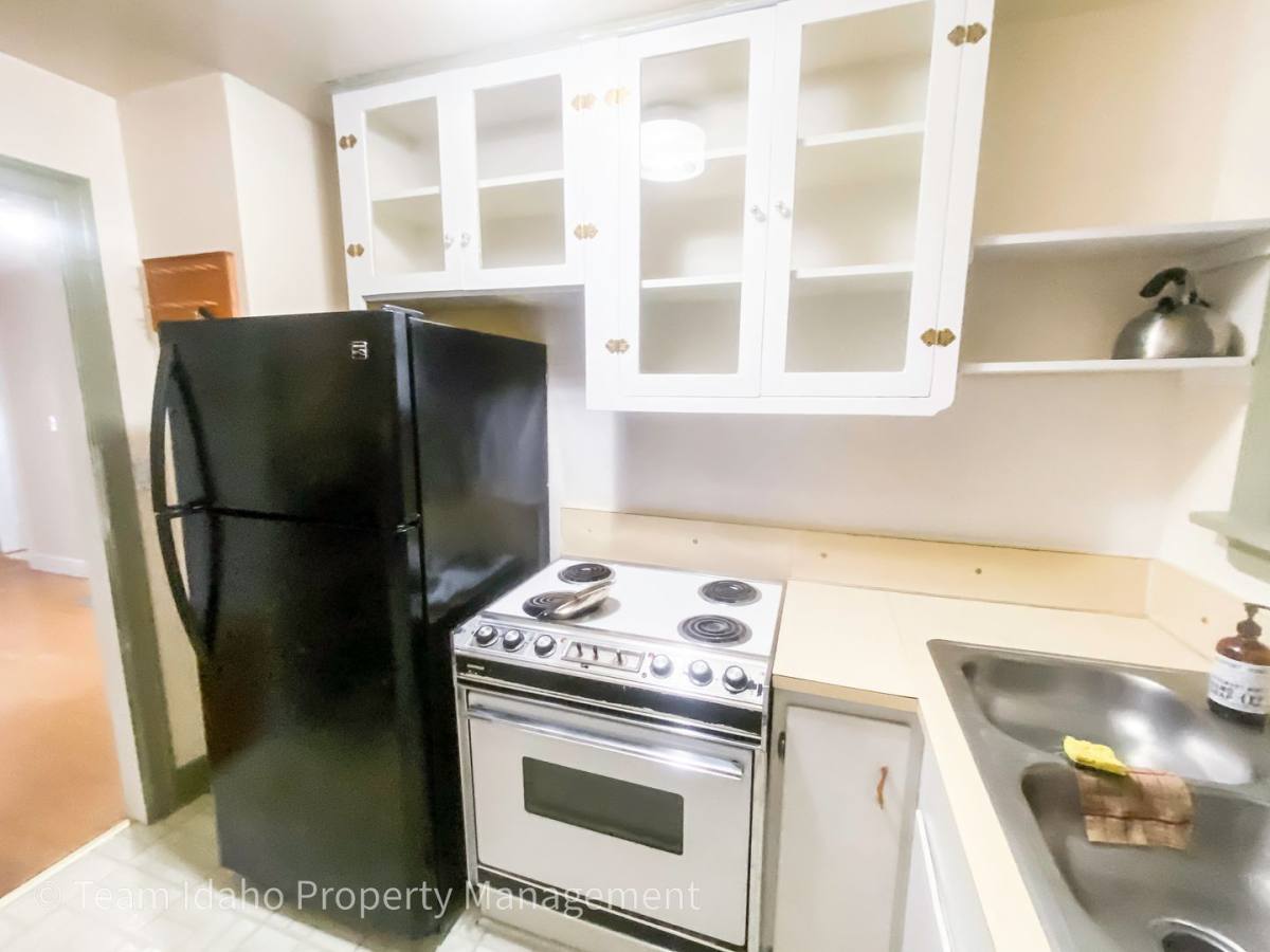 Apartment for rent at 811 E 6th St, Moscow, ID 83843