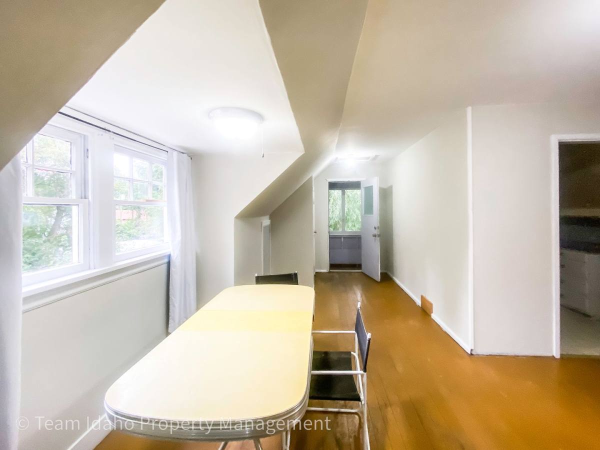 Apartment for rent at 811 E 6th St, Moscow, ID 83843