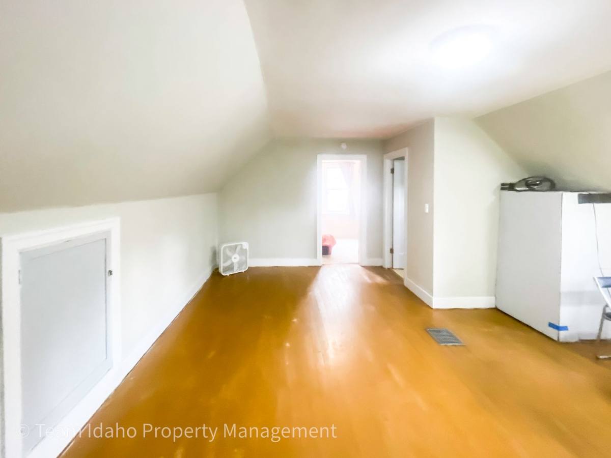 Apartment for rent at 811 E 6th St, Moscow, ID 83843