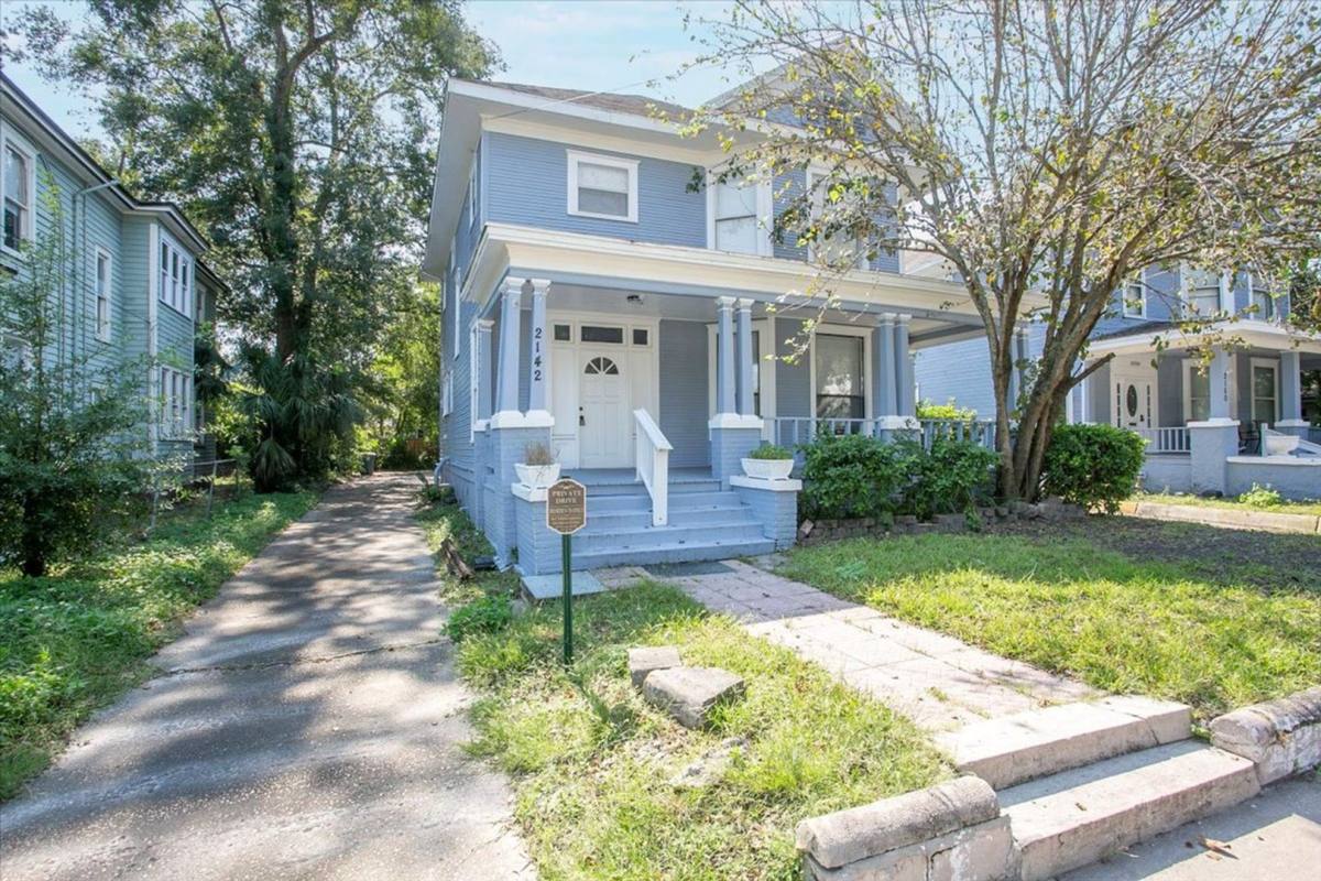 Apartment for rent at 2142 Park St, Jacksonville, FL 32204