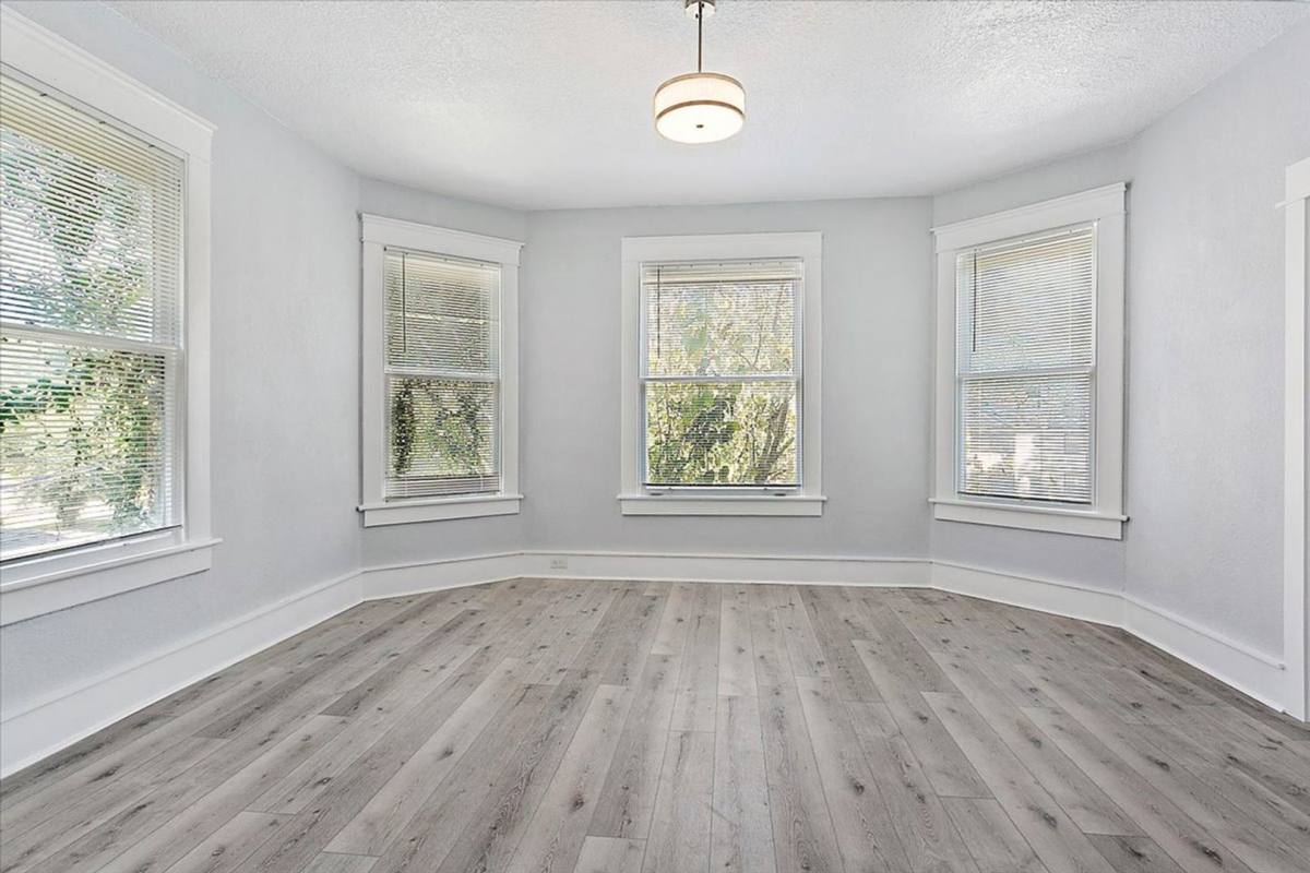 Apartment for rent at 2142 Park St, Jacksonville, FL 32204
