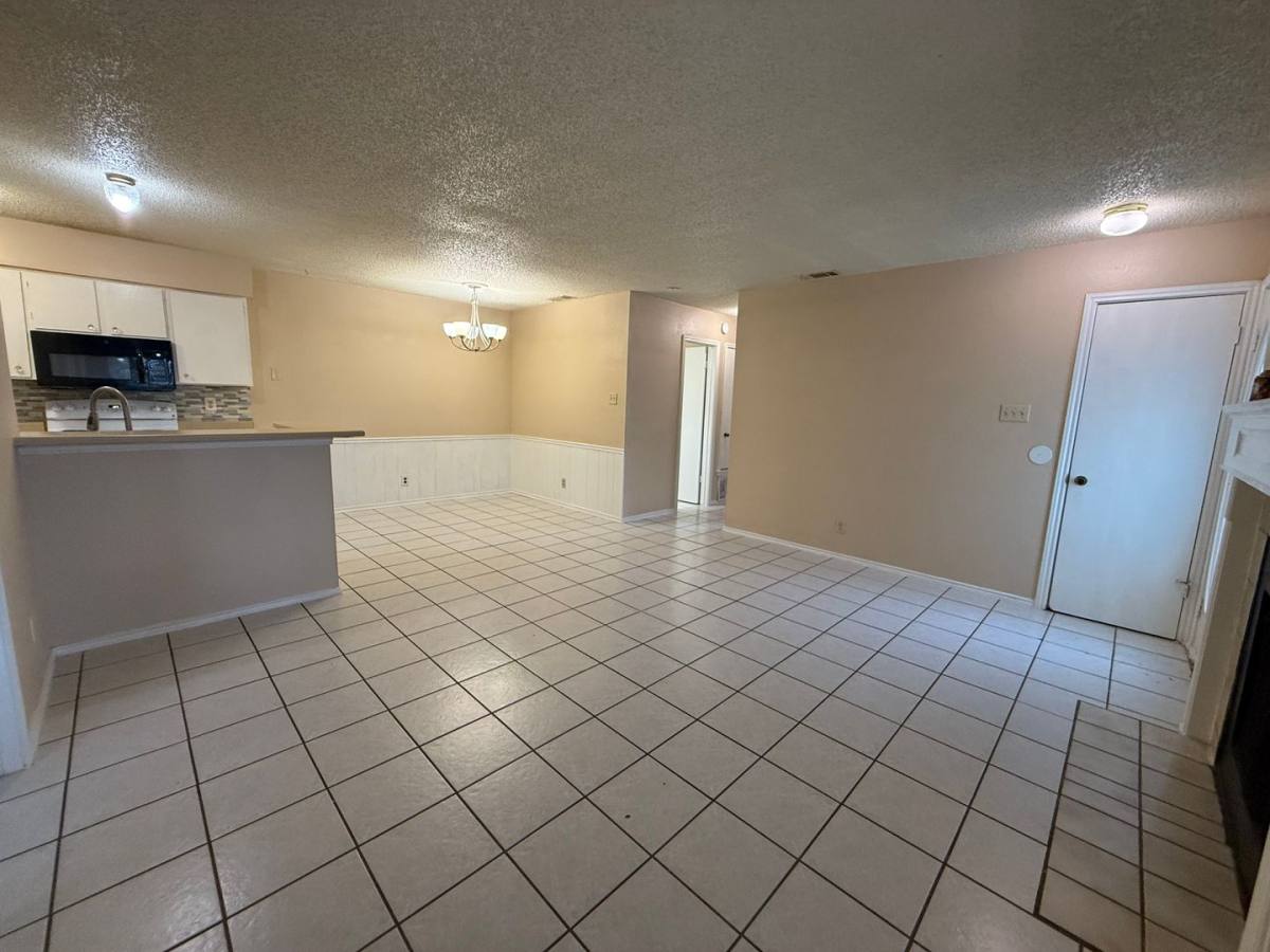 Apartment for rent at 11606 Castle Rock Court, Austin, TX 78750