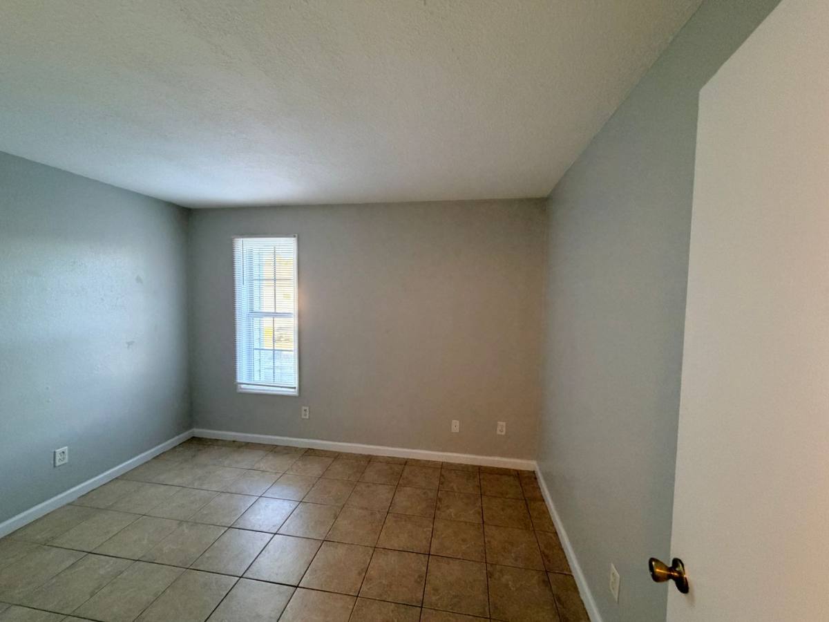 Apartment for rent at 1616 E Moore St, Valdosta, GA 31601