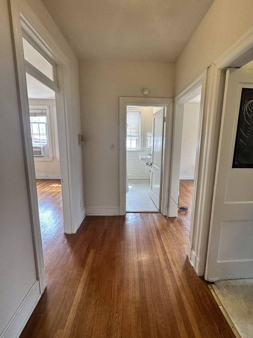 Apartment for rent at 906 Prince St, Alexandria, VA 22314