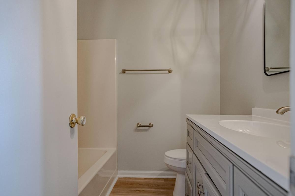 Apartment for rent at 1311-A Farmingdale Dr, Elizabethtown, KY 42701