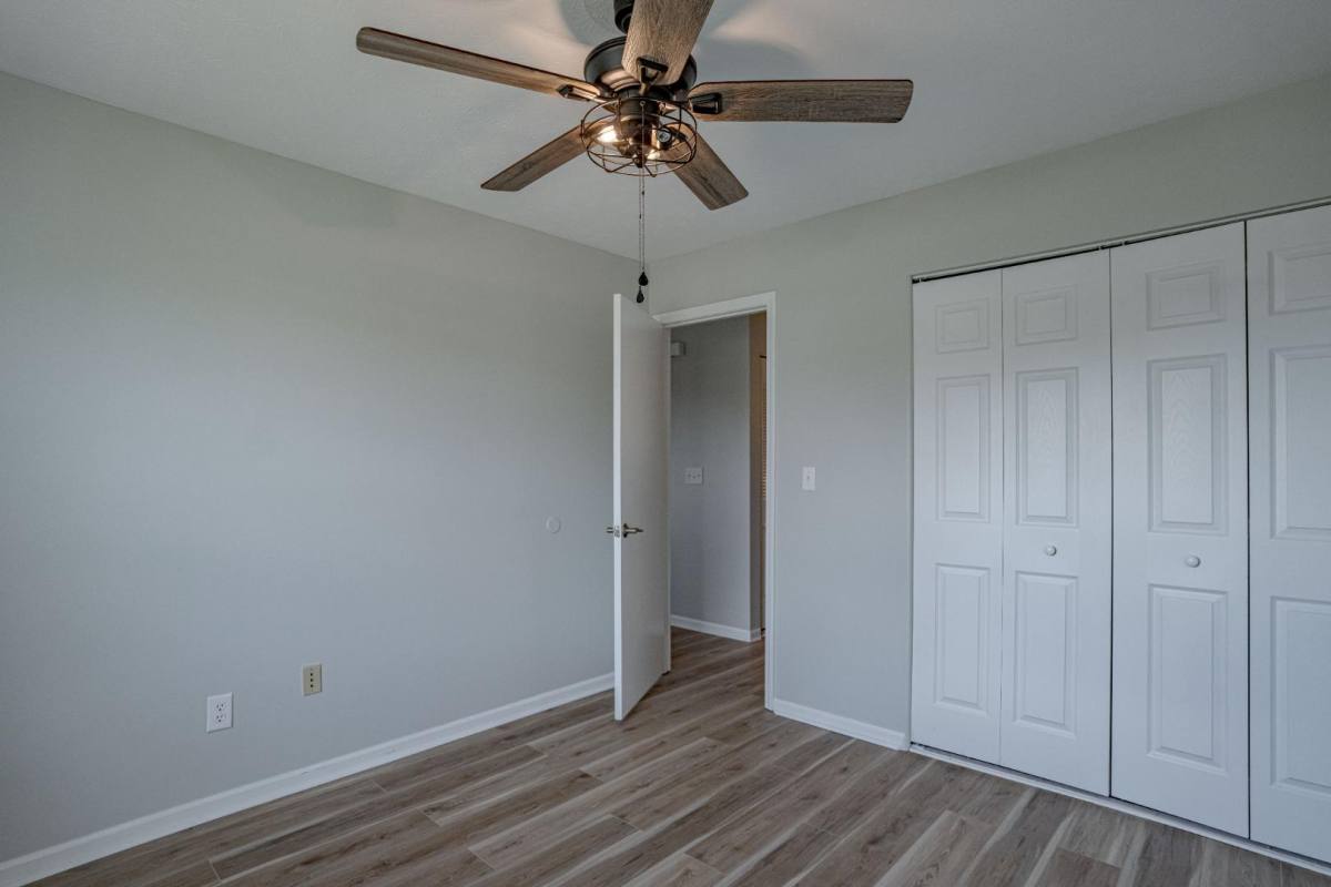 Apartment for rent at 1311-A Farmingdale Dr, Elizabethtown, KY 42701