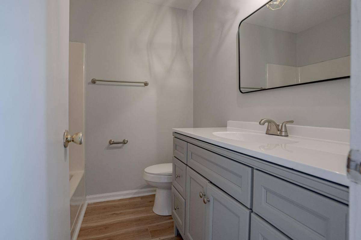 Apartment for rent at 1311-A Farmingdale Dr, Elizabethtown, KY 42701