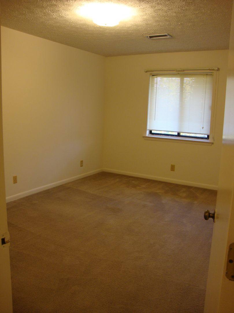 Apartment for rent at 602 Washington St SE, Blacksburg, VA 24060