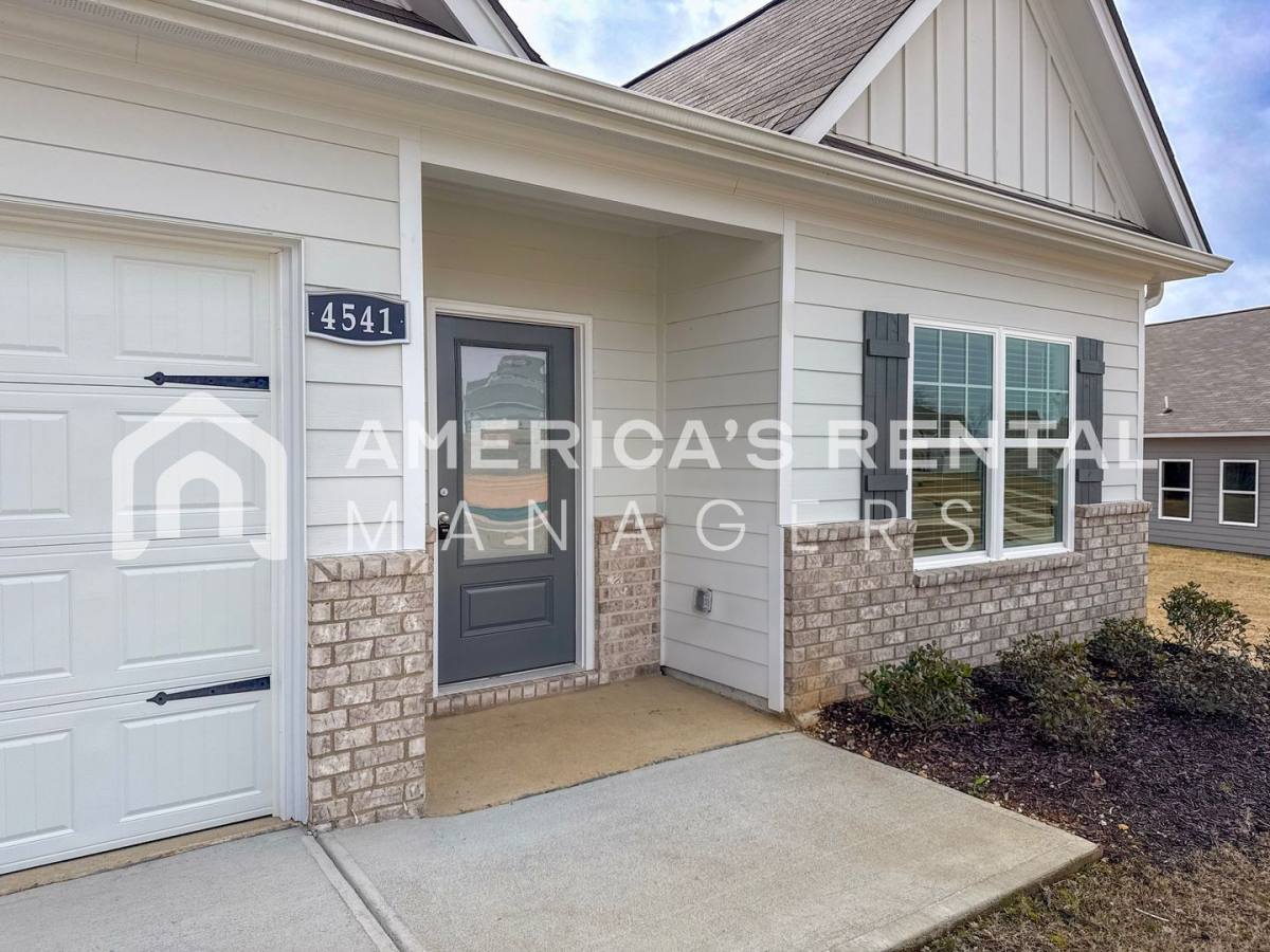 House for rent at 4541 Morgan Dr, Pinson, AL 35126