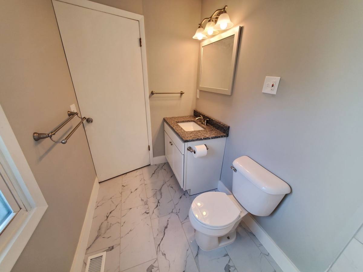 House for rent at 112 Fairbanks St NE, Grand Rapids, MI 49503