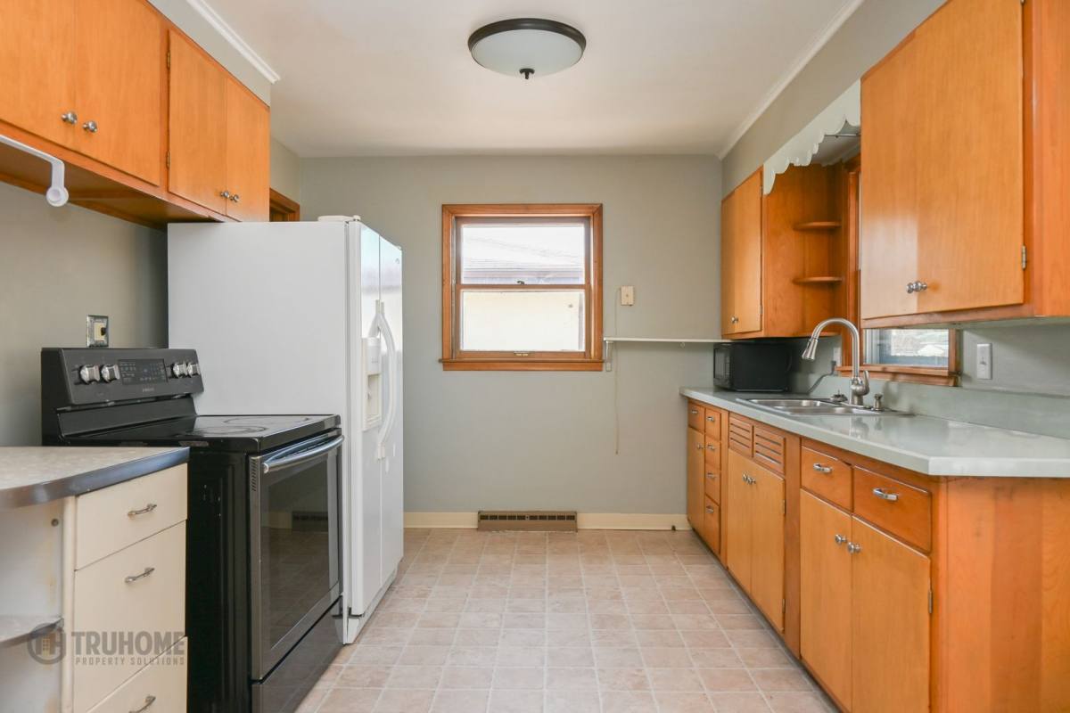 House for rent at 2210 9th Ave N, Grand Forks, ND 58203