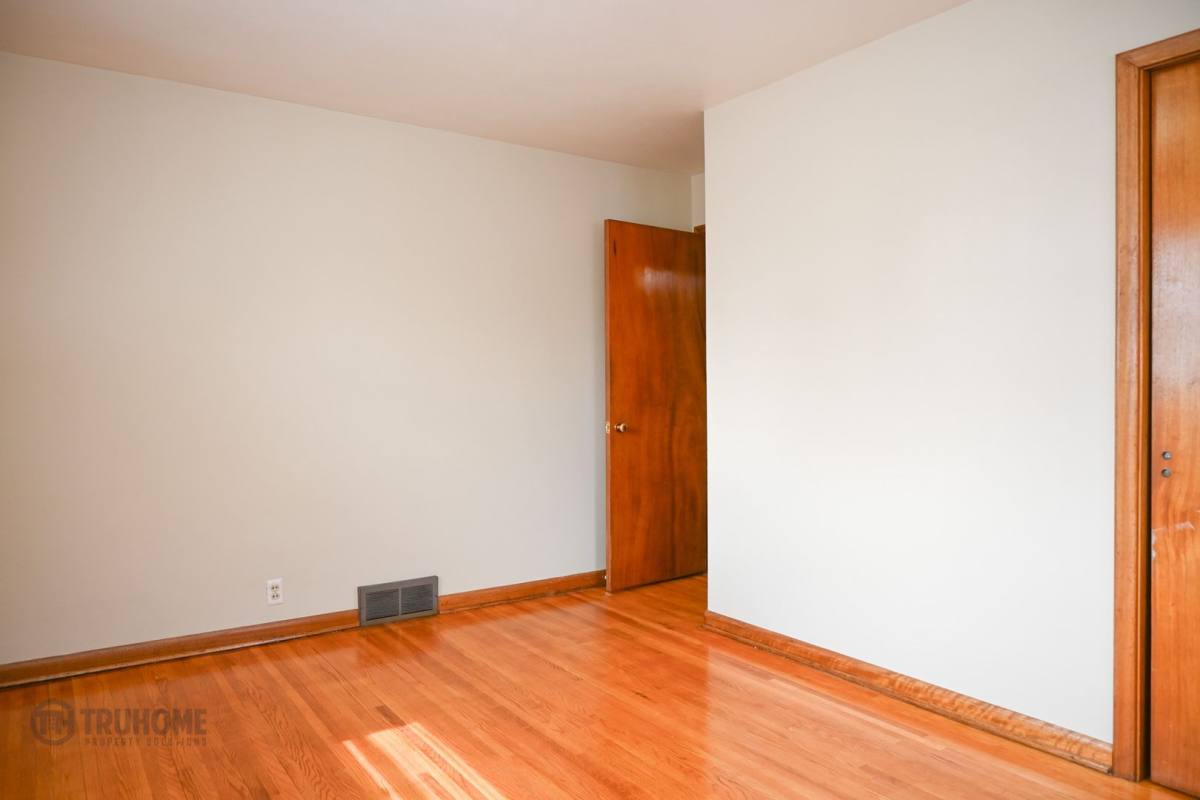 House for rent at 2210 9th Ave N, Grand Forks, ND 58203