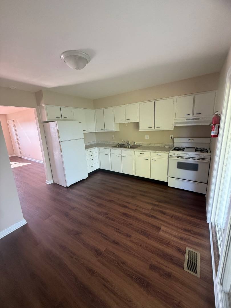 Apartment for rent at 19 Lakeshore Dr #10, Martinsville, IN 46151