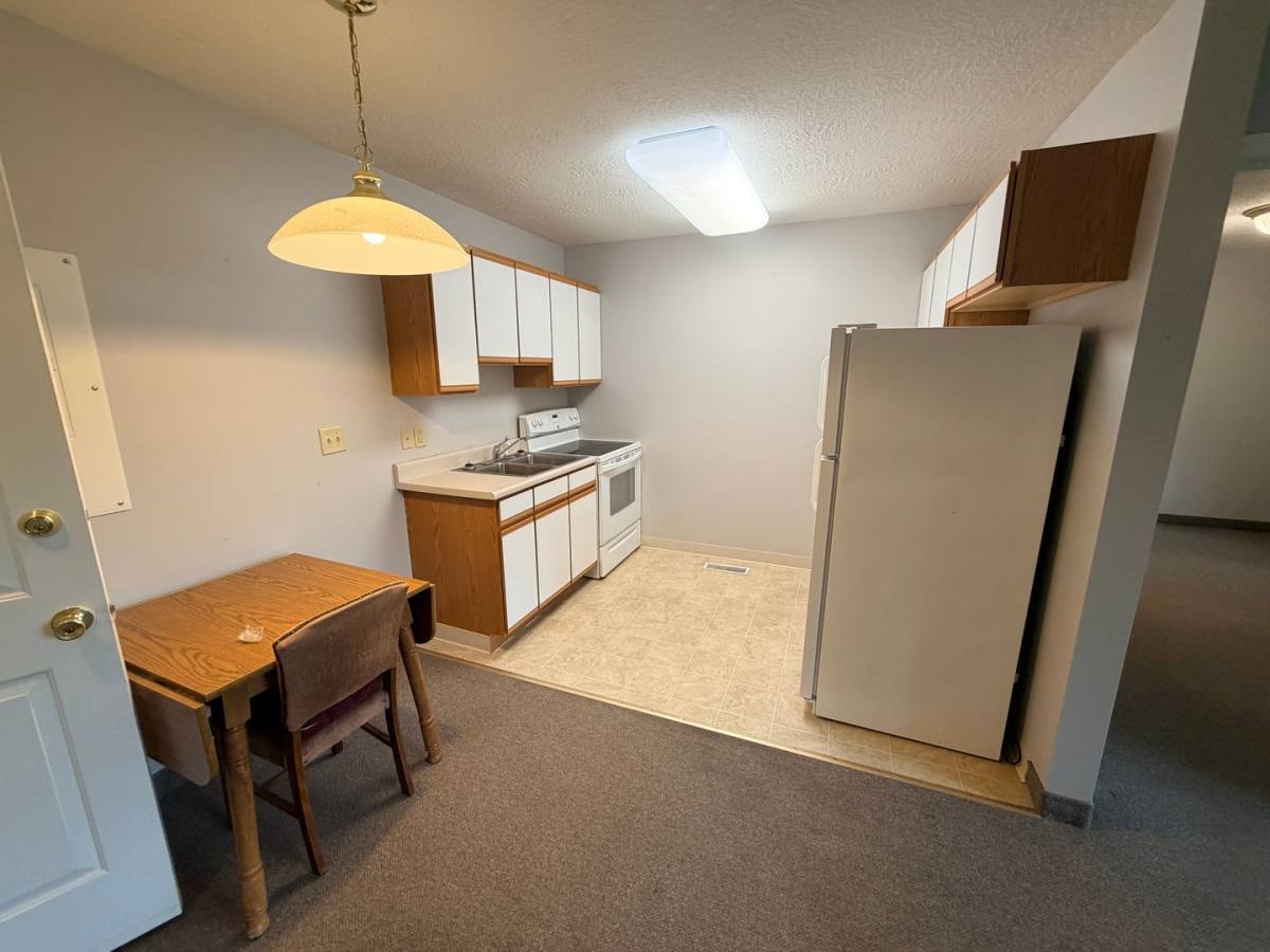 Apartment for rent at 431 Dakota St, Akron, IA 51001