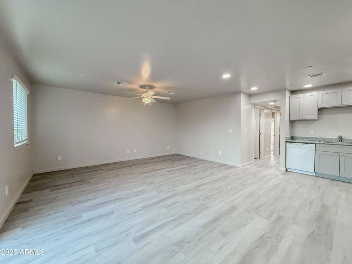 Apartment for rent at 2121 W Adams St, Phoenix, AZ 85009