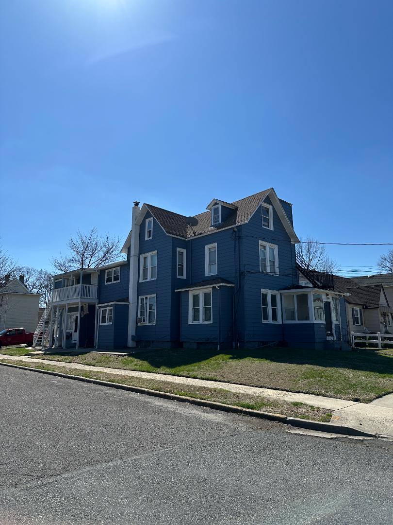 Apartment for rent at 102 4th Ave E, Mount Ephraim, NJ 08059