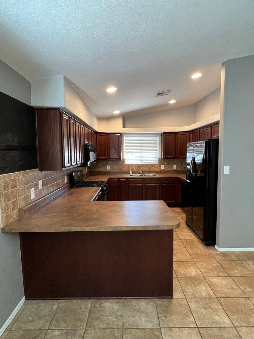 House for rent at 6565 E 33rd Lane, Yuma, AZ 85365