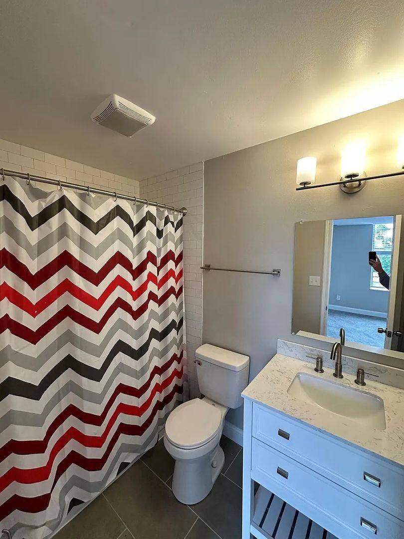 Apartment for rent at 1956 Sidney St, Saint Louis, MO 63104
