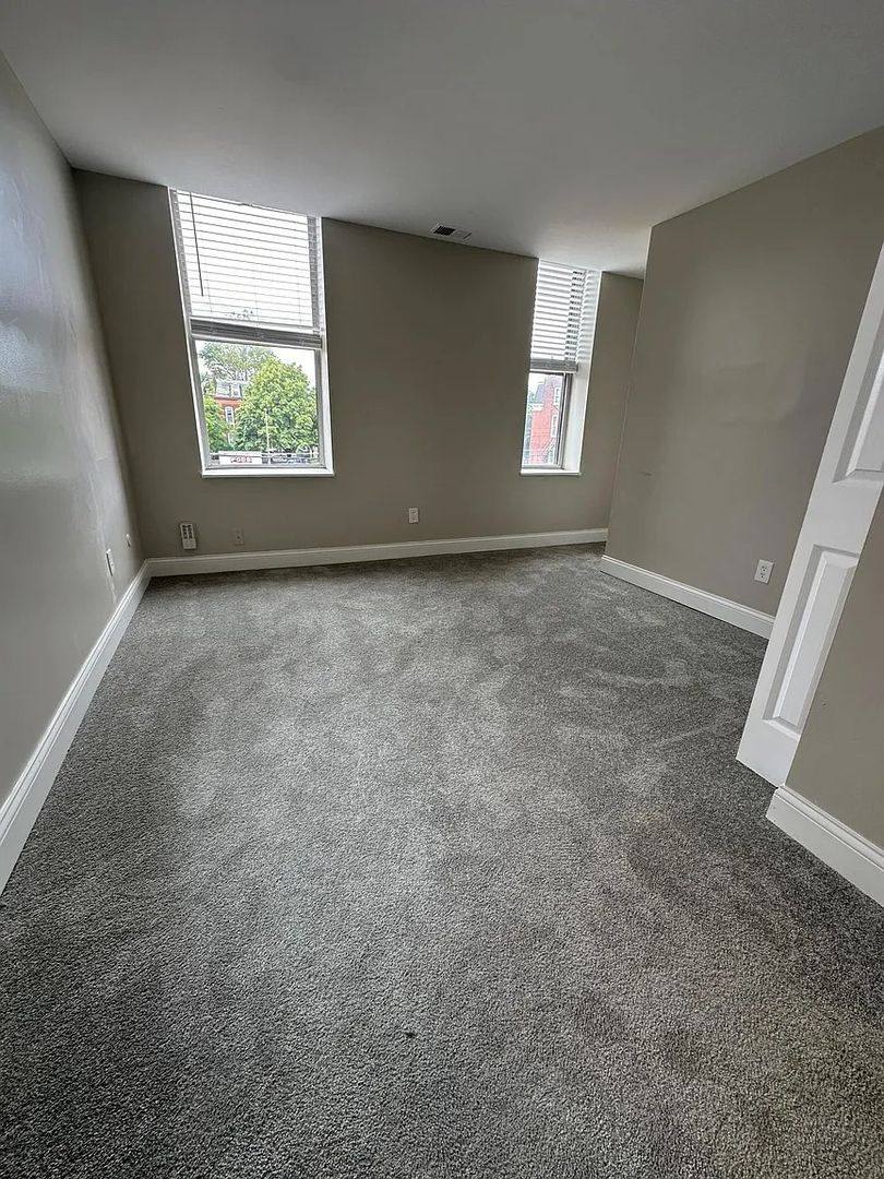 Apartment for rent at 1956 Sidney St, Saint Louis, MO 63104