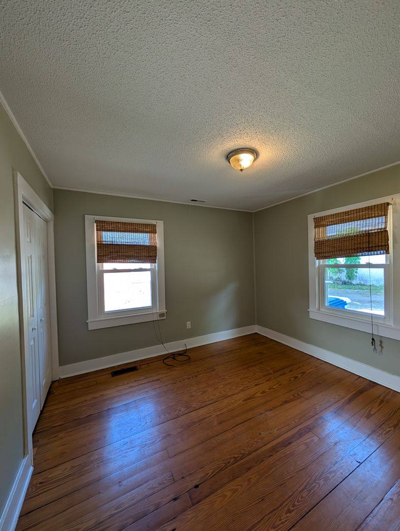 House for rent at 100 Gibbs St, Swannanoa, NC 28778