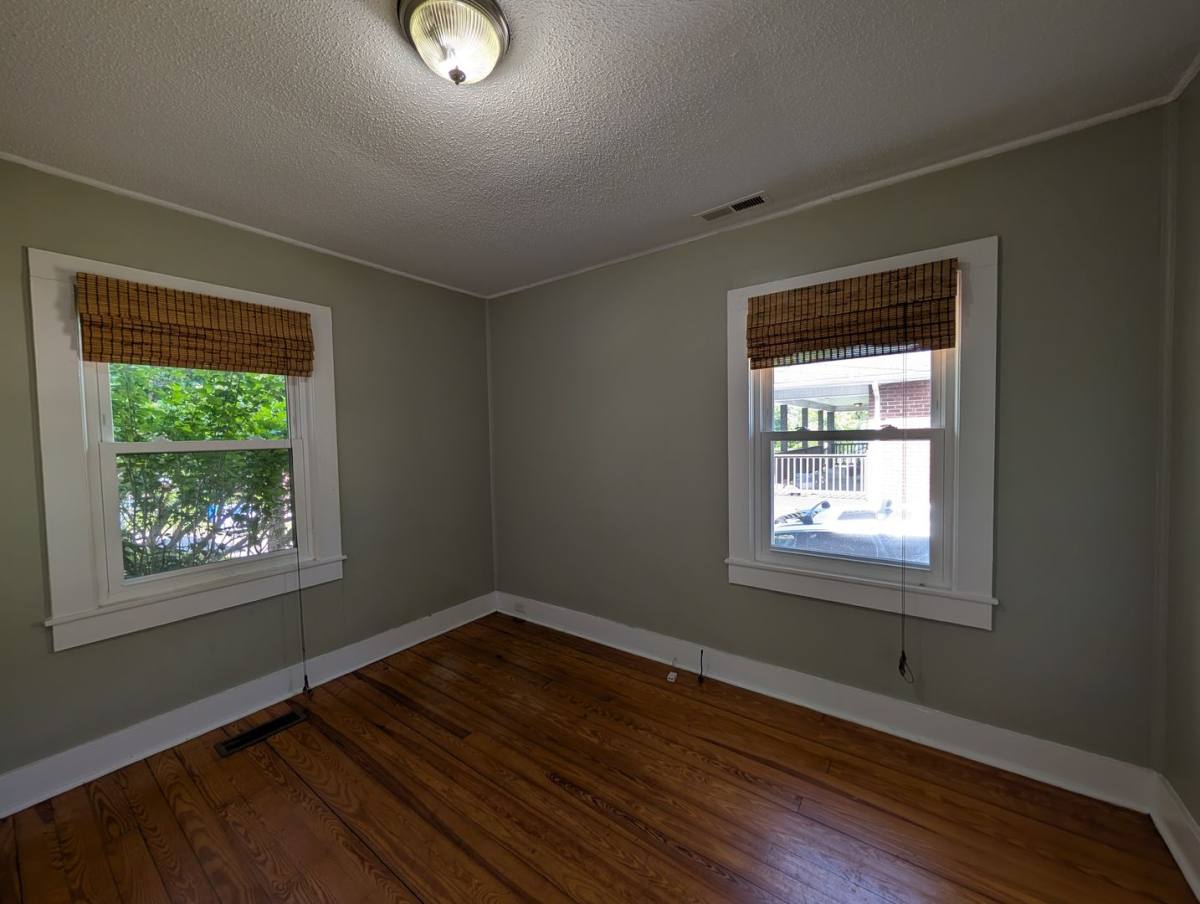 House for rent at 100 Gibbs St, Swannanoa, NC 28778