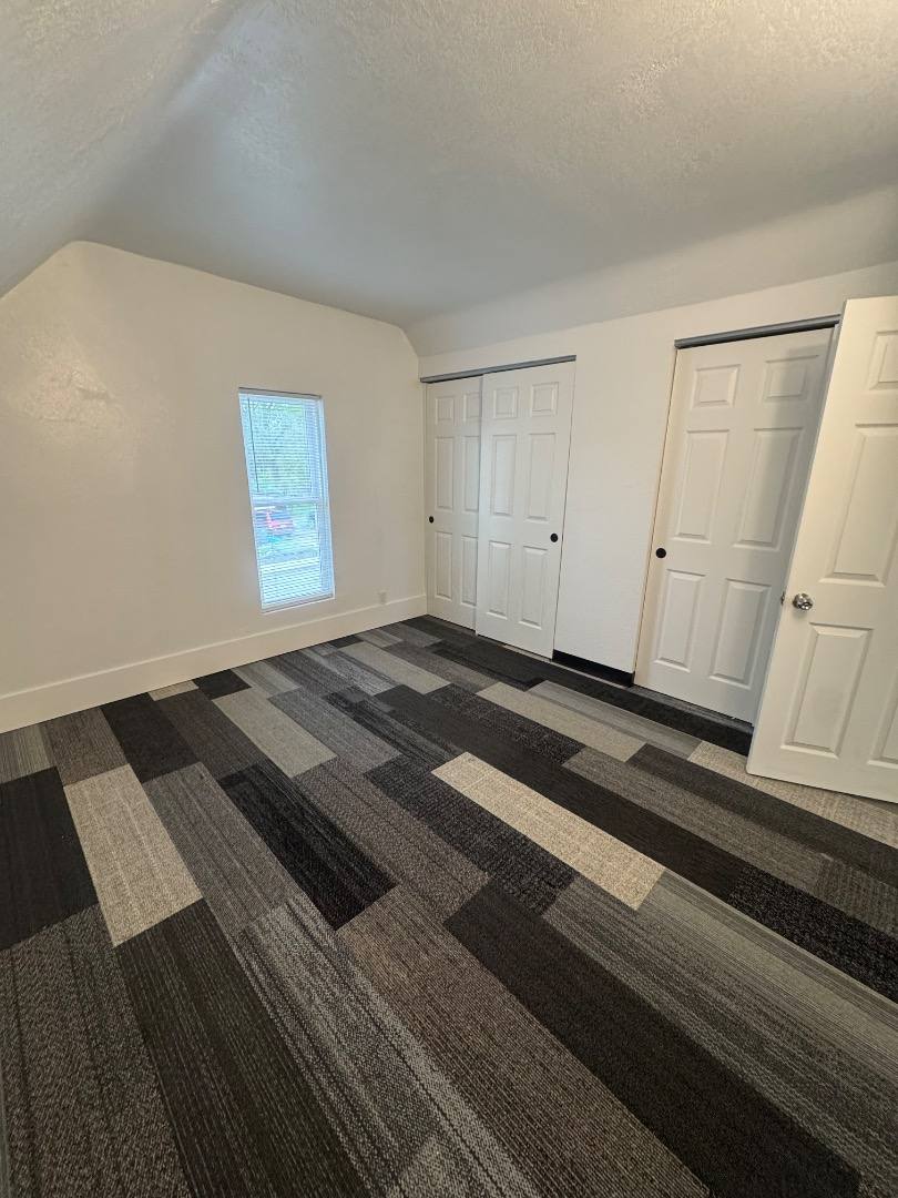House for rent at 315 W Oakridge Ave, Goshen, IN 46528