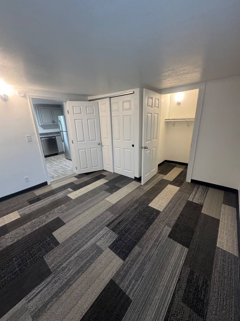 House for rent at 315 W Oakridge Ave, Goshen, IN 46528