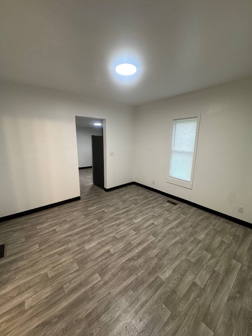 House for rent at 315 W Oakridge Ave, Goshen, IN 46528