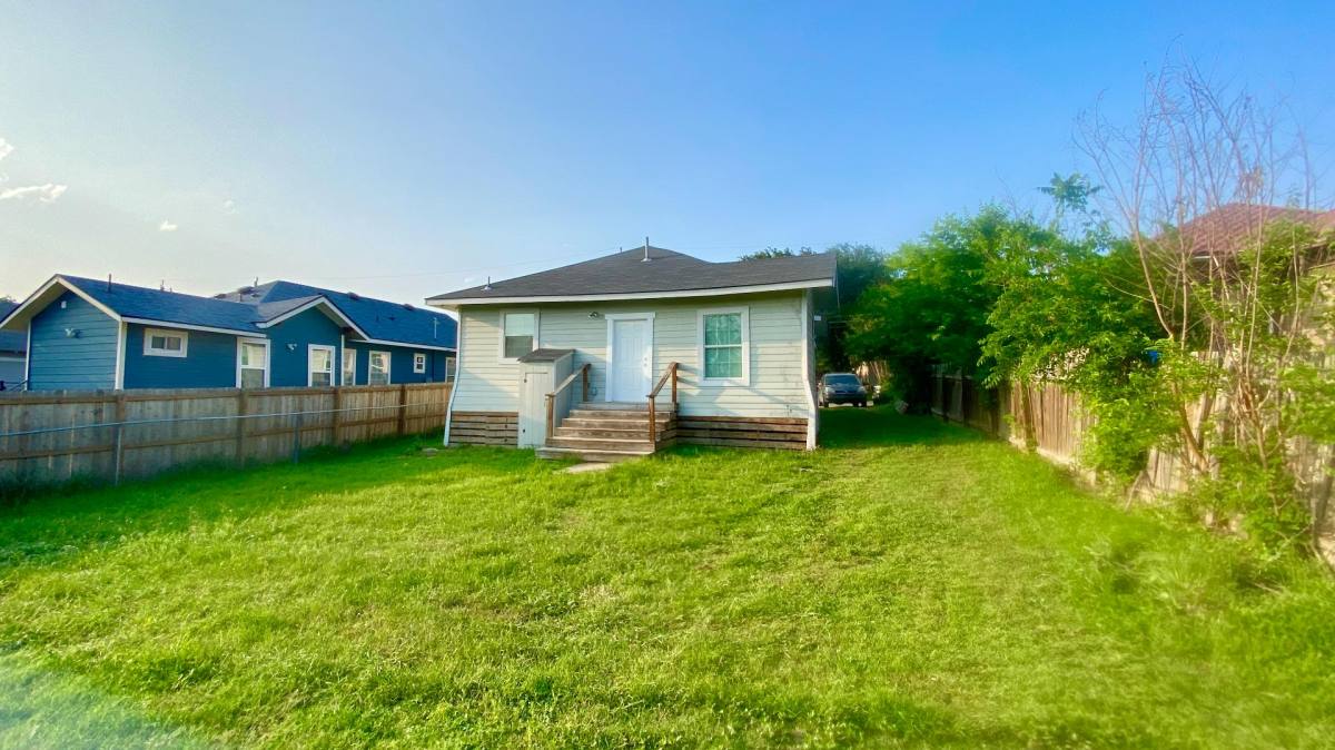 House for rent at 330 Princeton Ave, San Antonio, TX 78201