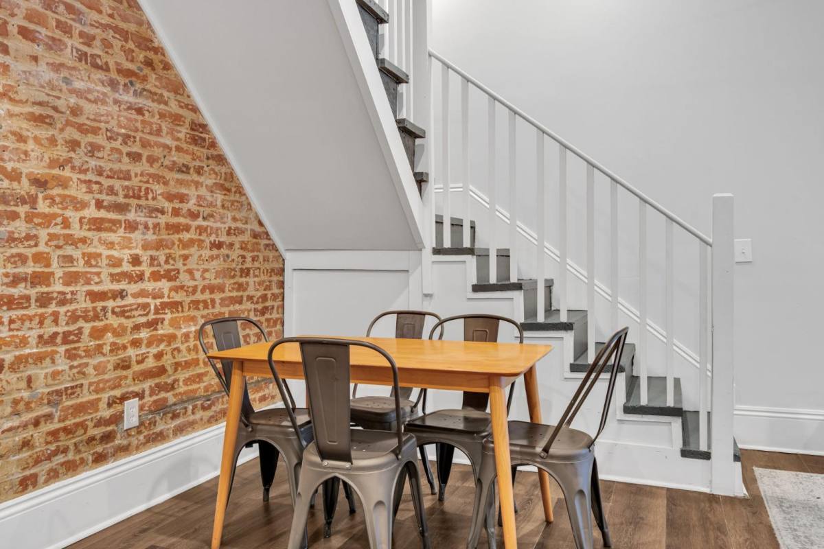 Townhouse for rent at 331 Decatur St #3A, New Orleans, LA 70130