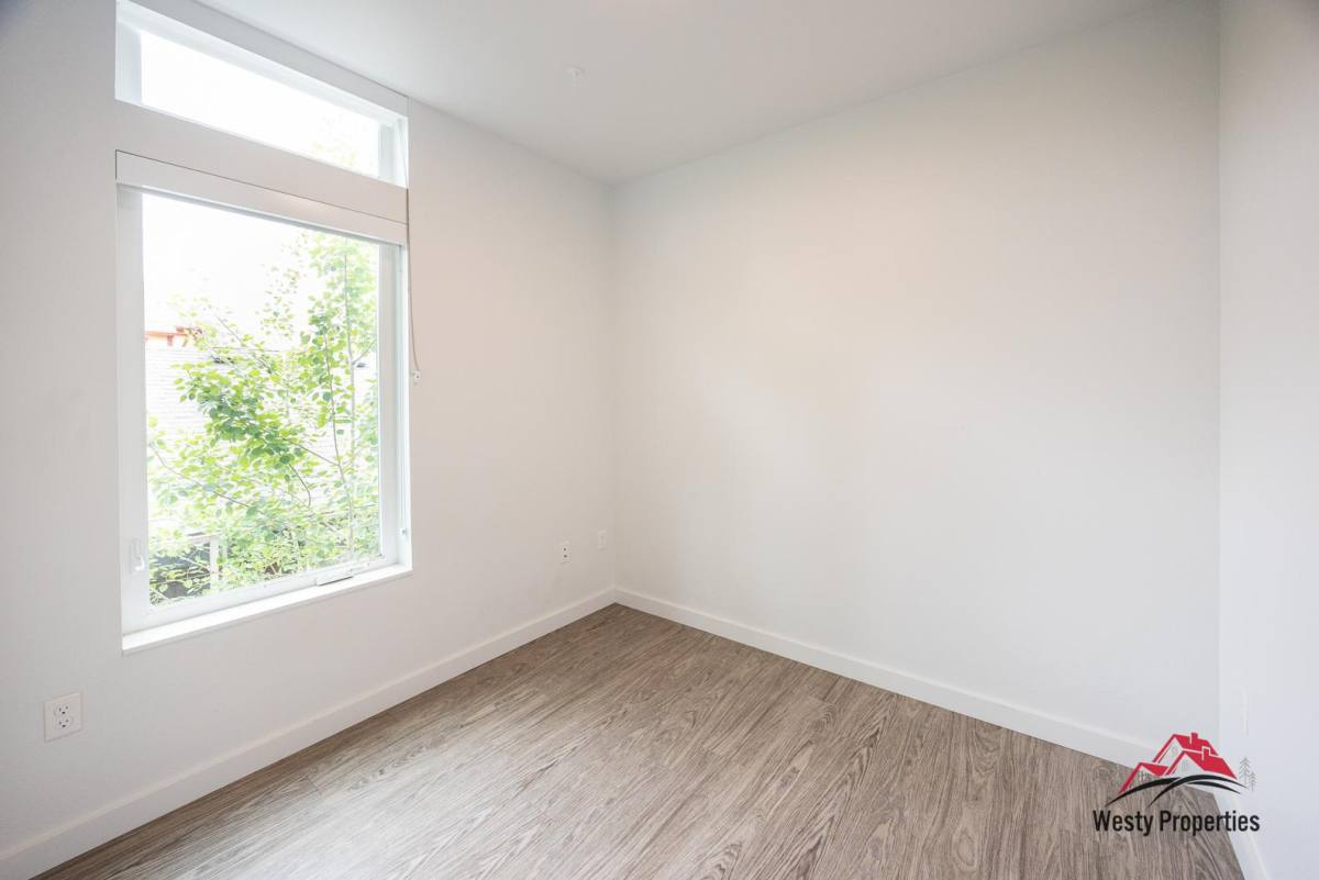 Apartment for rent at 4647 SE 40th Ave #203, Portland, OR 97202