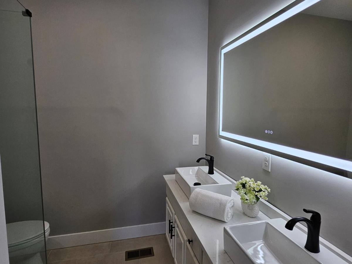 Townhouse for rent at 1014 E Long St A -Uni, Columbus, OH 43203