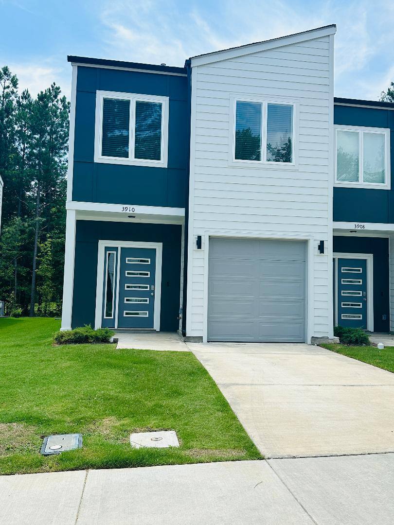 Townhouse for rent at 3910 Convergence St, Durham, NC 27704