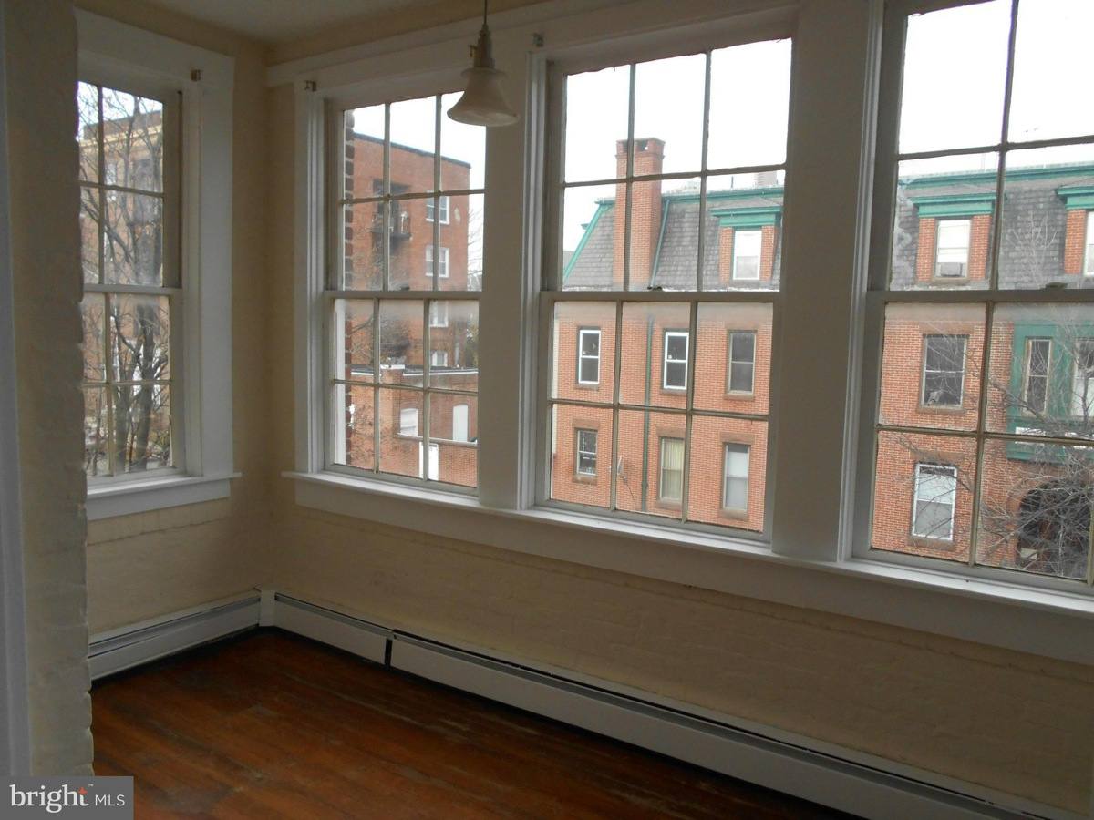 Apartment for rent at 2228 Mount Royal Terrace #LOU-F, Baltimore, MD 21217