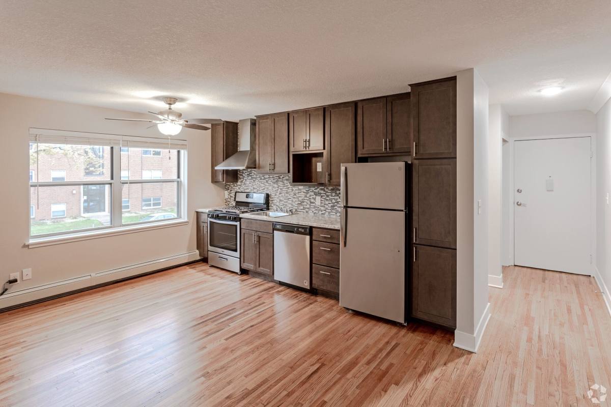 Apartment for rent at Yg Flats, 2052 Yorkshire Ave #2, Saint Paul, MN 55116