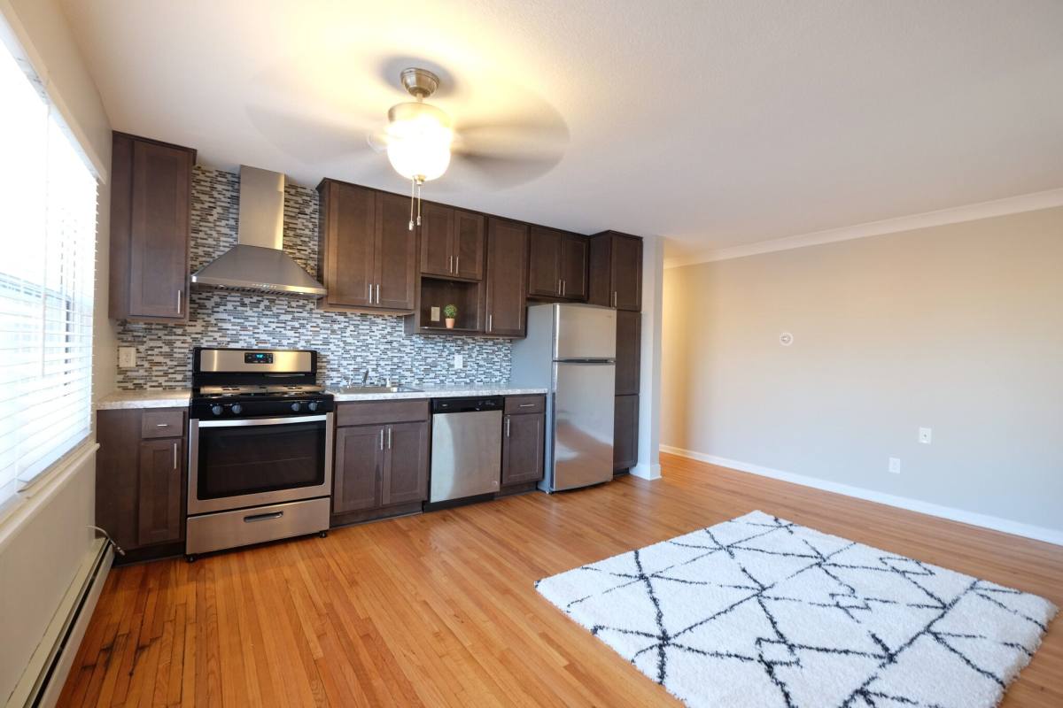 Apartment for rent at Yg Flats, 2052 Yorkshire Ave #2, Saint Paul, MN 55116