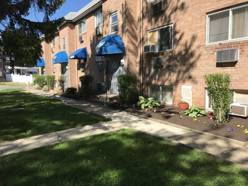 Apartment for rent at Renshaw, 1315 Renshaw Rd #C16, Chester, PA 19013