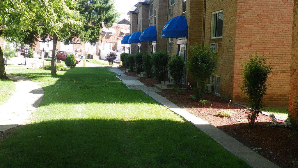 Apartment for rent at Renshaw, 1315 Renshaw Rd #C16, Chester, PA 19013