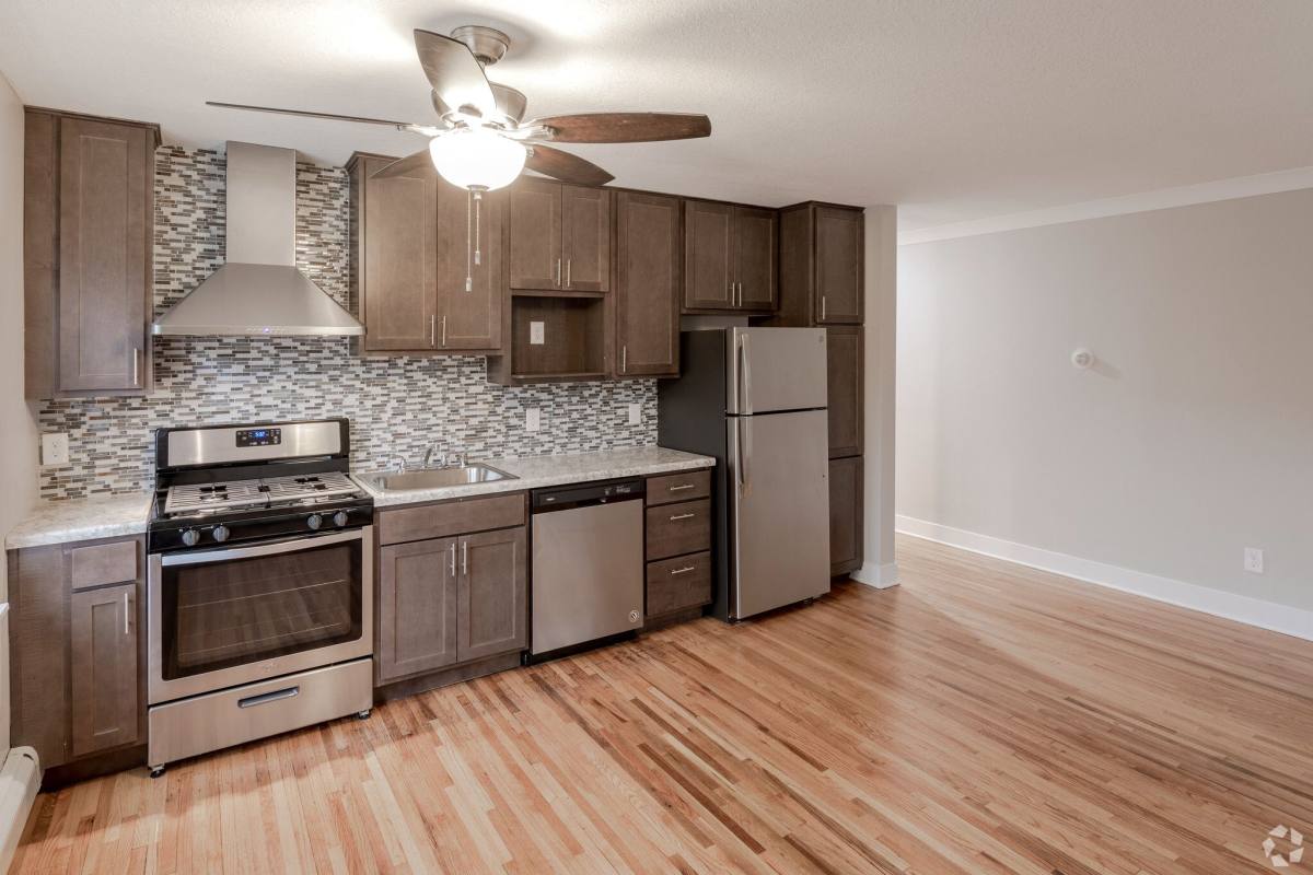 Apartment for rent at Yg Flats, 2040 Yorkshire Ave, Saint Paul, MN 55116