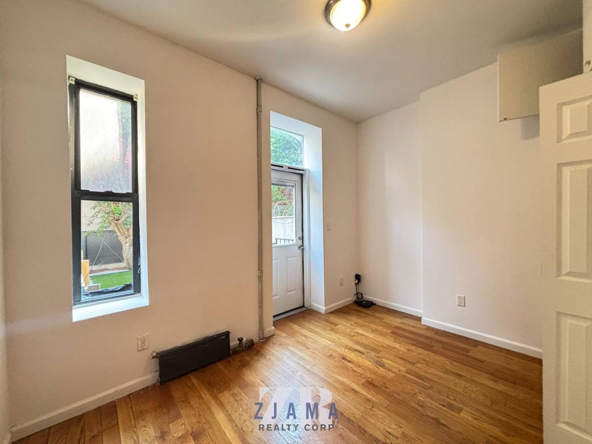 Apartment for rent at 566 Baltic St #1R, Brooklyn, NY 11217
