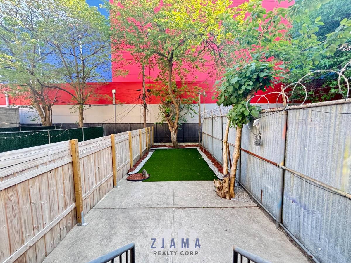 Apartment for rent at 566 Baltic St #1R, Brooklyn, NY 11217