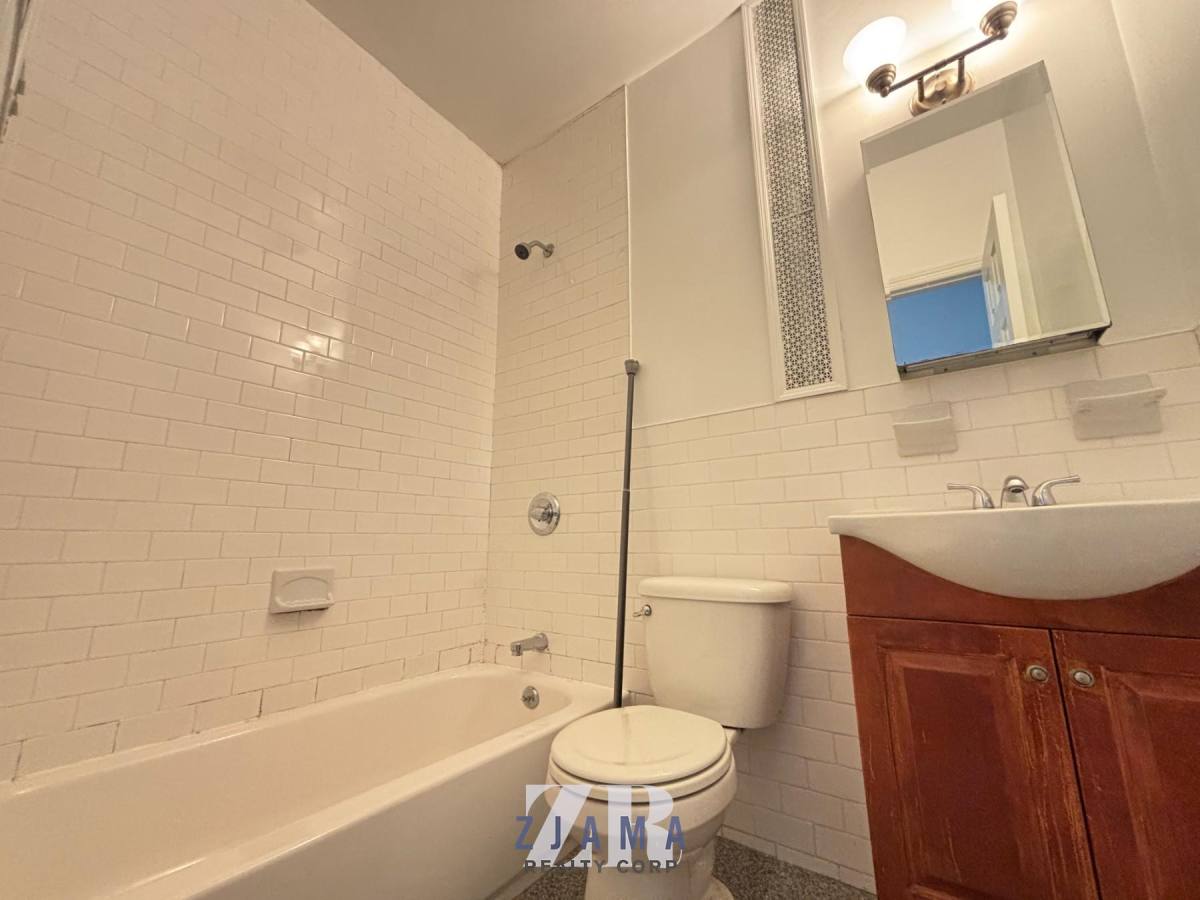 Apartment for rent at 566 Baltic St #1R, Brooklyn, NY 11217