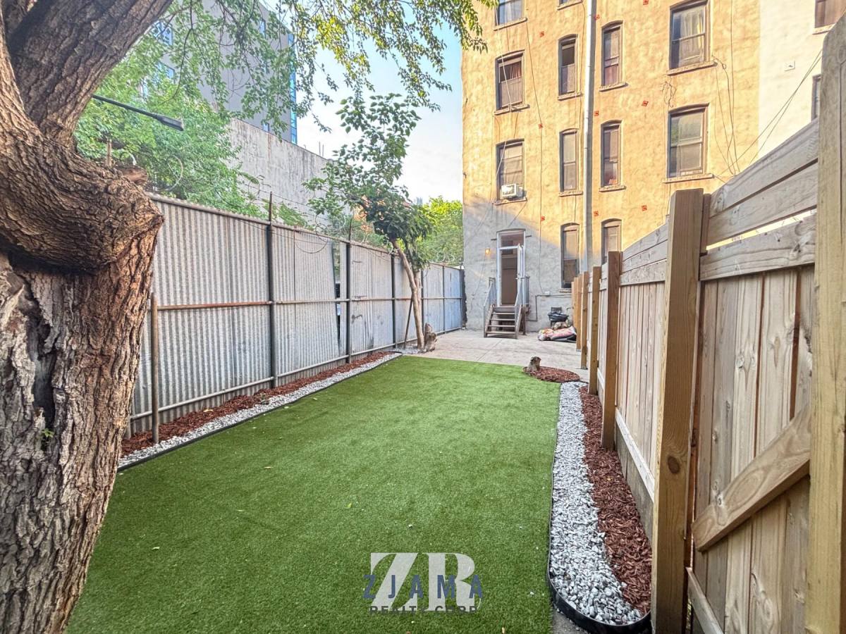 Apartment for rent at 566 Baltic St #1R, Brooklyn, NY 11217