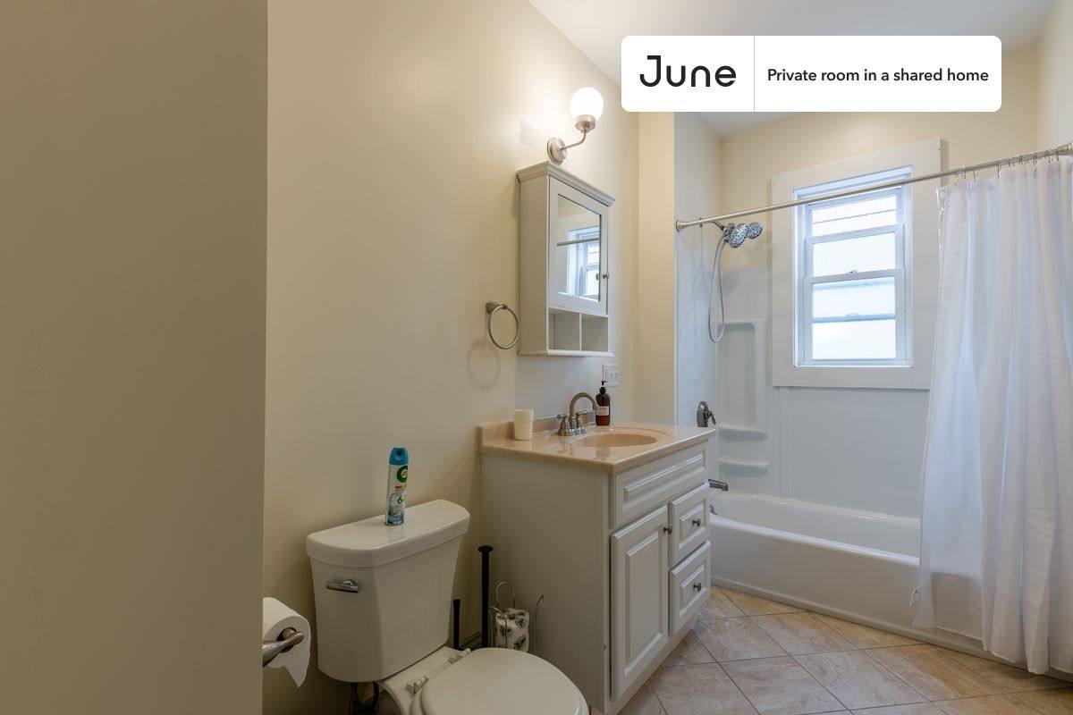 Apartment for rent at 15 Romsey St, Dorchester, MA 02125