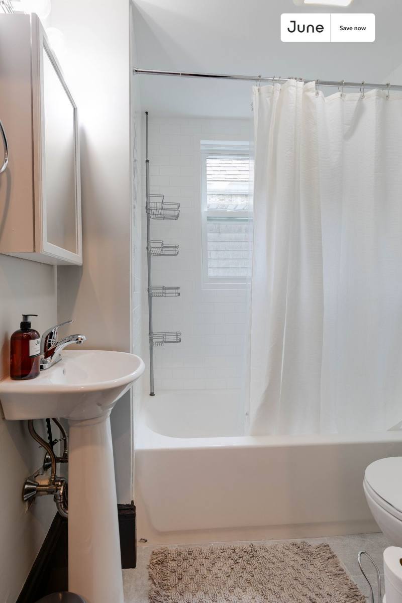 Apartment for rent at 114 Boston St #1, Dorchester, MA 02125