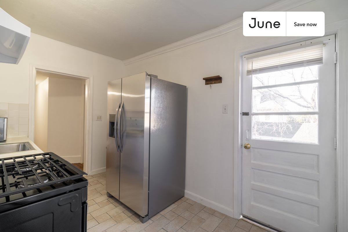 Apartment for rent at 14 Bacon St #1, Newton, MA 02458