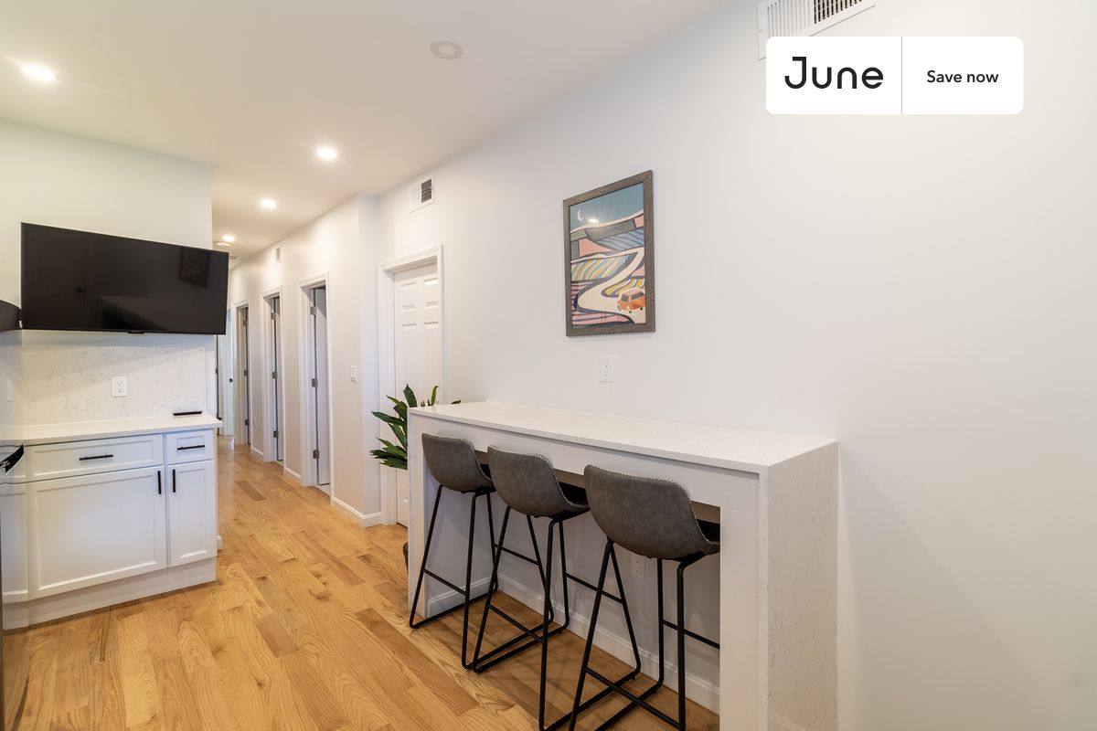 Apartment for rent at 90 Mount Vernon St #1, Dorchester, MA 02125