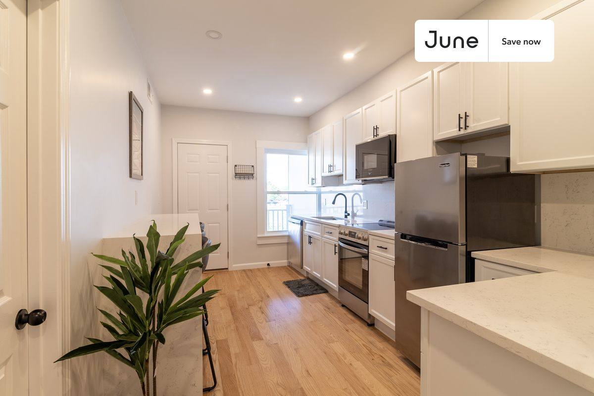 Apartment for rent at 90 Mount Vernon St #1, Dorchester, MA 02125