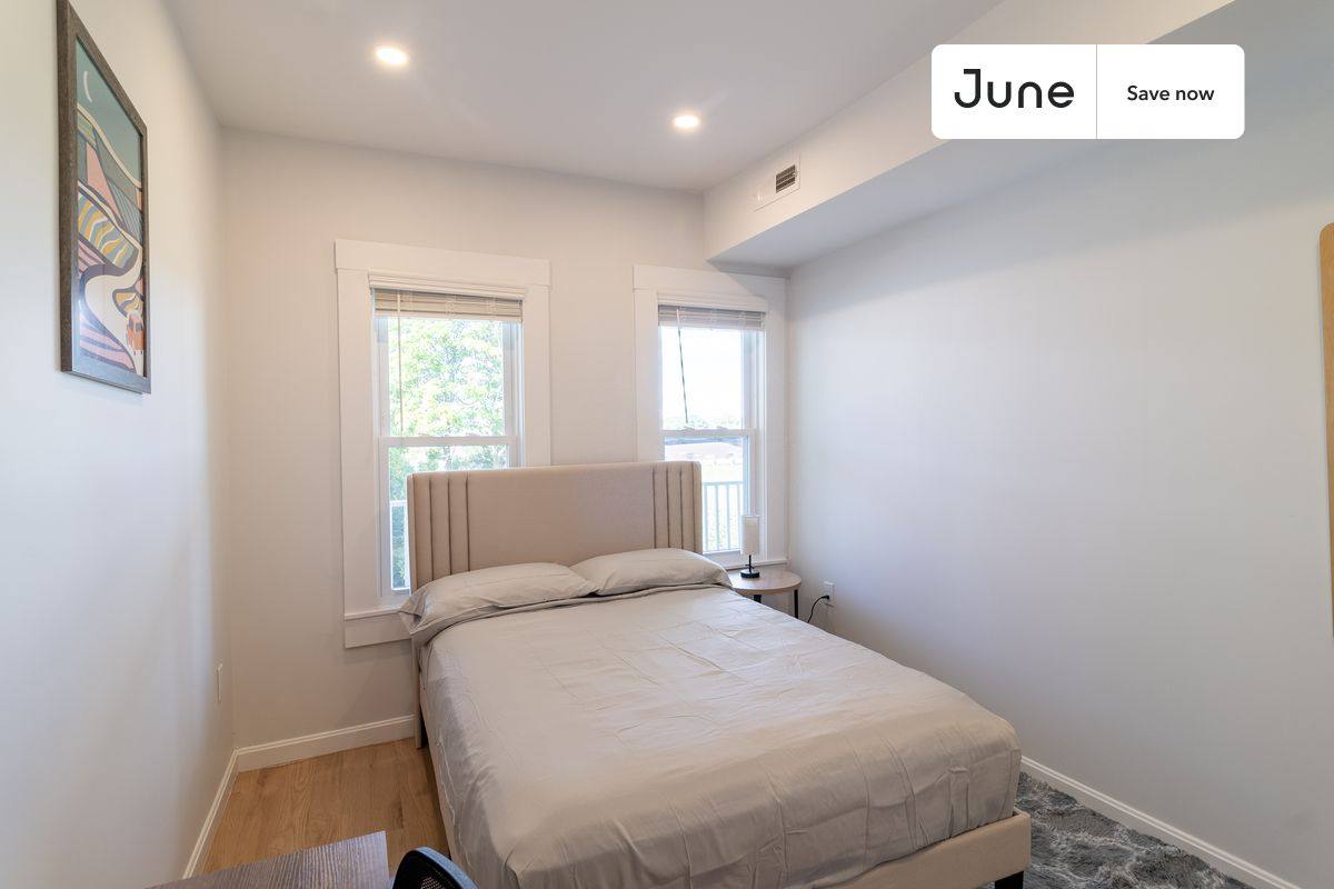 Apartment for rent at 90 Mount Vernon St #1, Dorchester, MA 02125